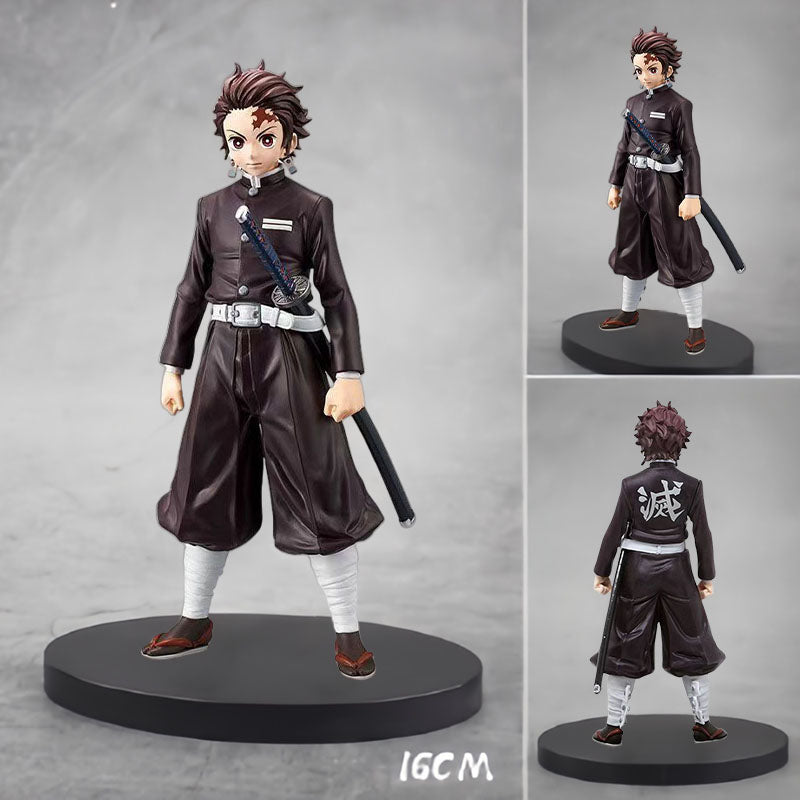 Kamado Tanjirou Figure combat posture 1:1 decorative model hand toy ornaments