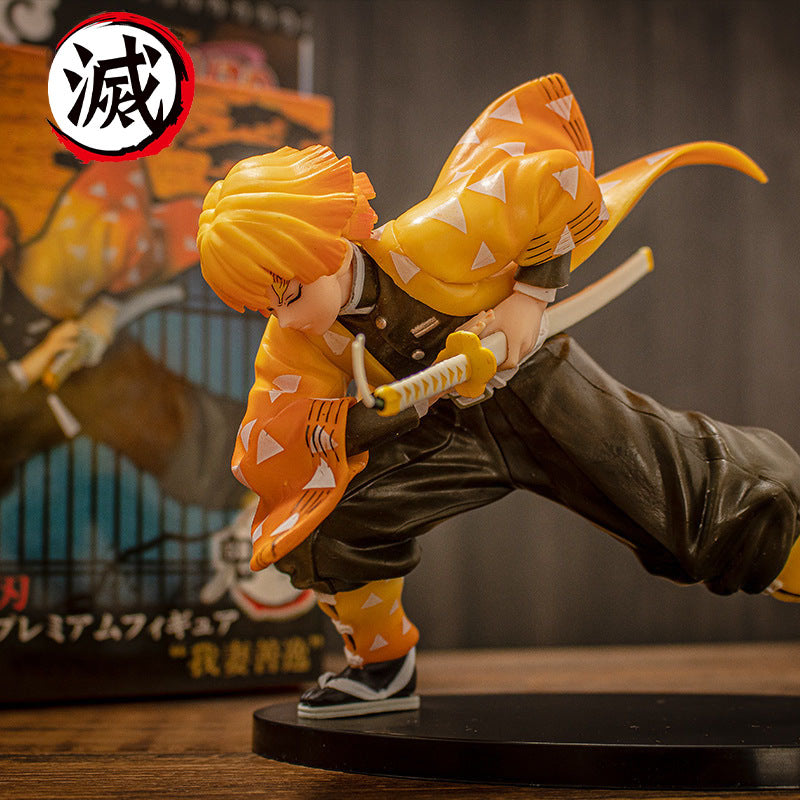 Kamado Tanjirou Figure combat posture 1:1 decorative model hand toy ornaments