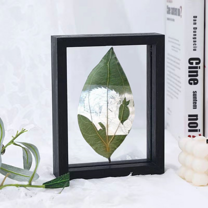 Zoro/Luffy Figurine Leaf Sculpture Picture Frame Decoration